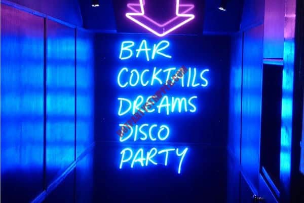 Hot Party Venue Private exotic dancers entertaining