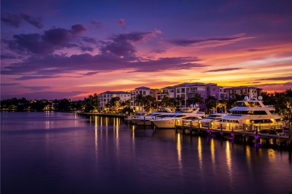 Fort Lauderdale waterway at dusk — book strippers in Fort Lauderdale